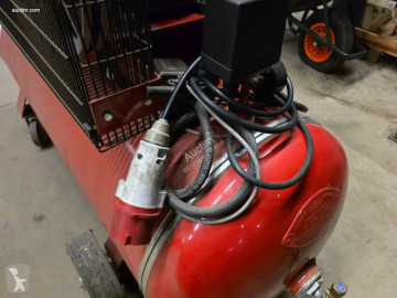 Compressor construction