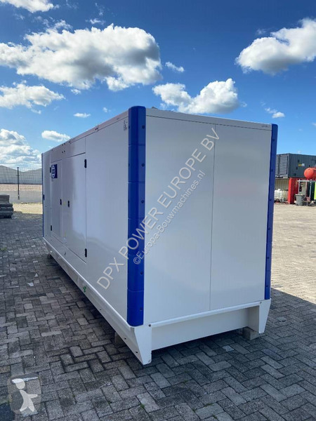 Material de obra FG Wilson P550-3 - 550 kVA...