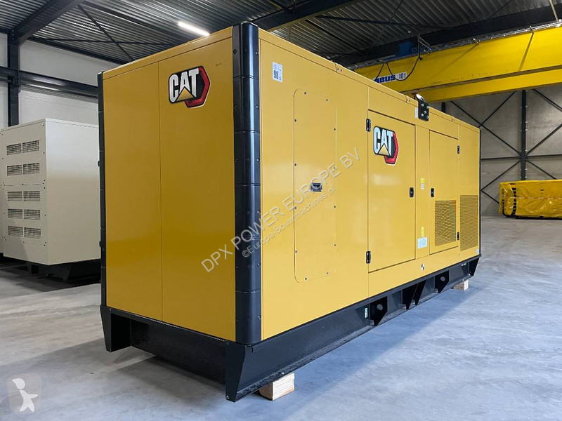 آلة لمواقع البناء Caterpillar DE550E0 - C15 -...