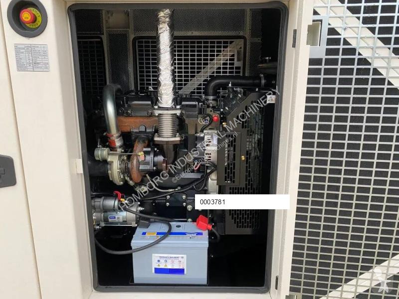 Matériel de chantier Perkins 66 kVA Silent...