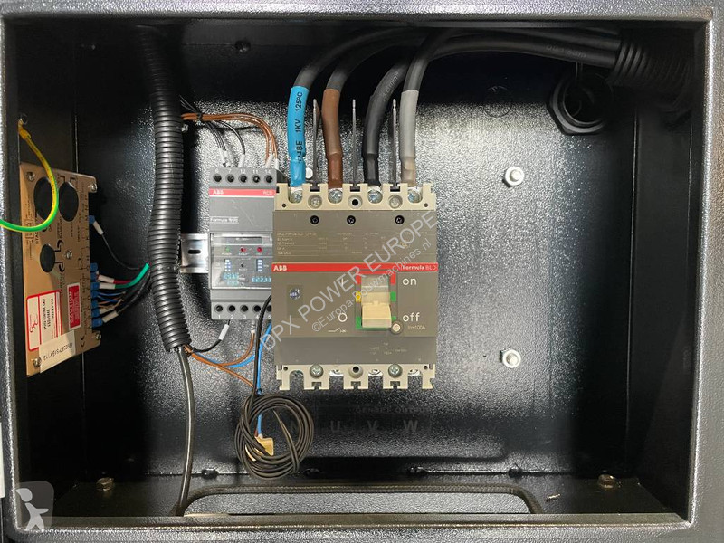 Stavebný stroj Cummins 4BTA3.9-GM47 - 55 kVA...