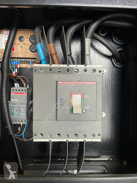 Stavebný stroj Cummins 6CTA8.3-GM155 - 180 kVA...