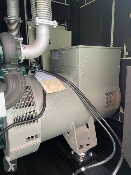 Matériel de chantier Doosan DP222LC - 825 kVA...