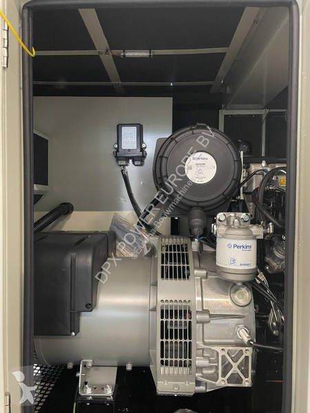آلة لمواقع البناء Perkins 404-22TG - 28 kVA...