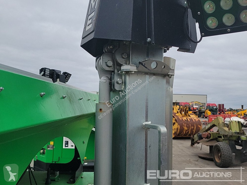 Materiaal voor de bouw  X SOLAR