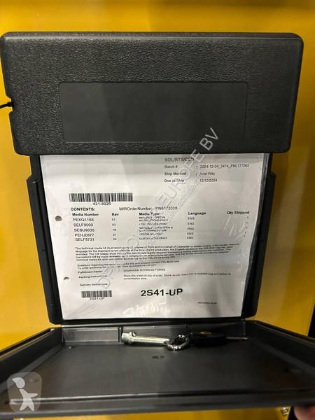Material de obra Caterpillar DE715E0 - 715 kVA...
