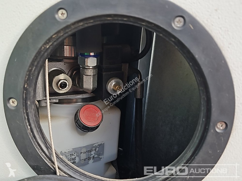 Stavební vybavení  X-ECO-BATTERY