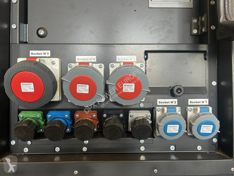 Stavebný stroj Iveco NEF45SM1A - 66 kVA Genset...