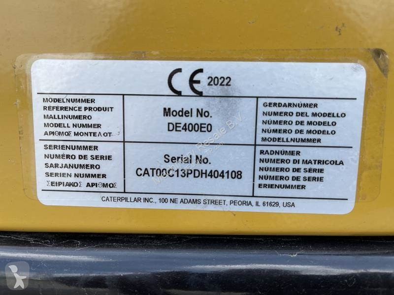 آلة لمواقع البناء Caterpillar D  0