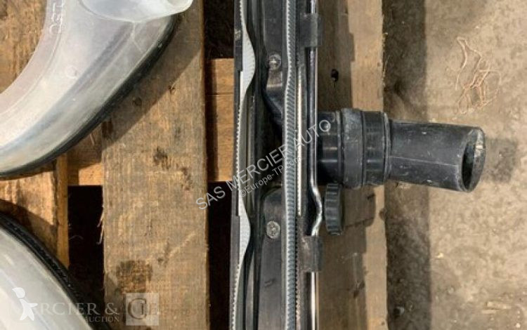 Stavebný stroj  aspirateur recycleur d'eau