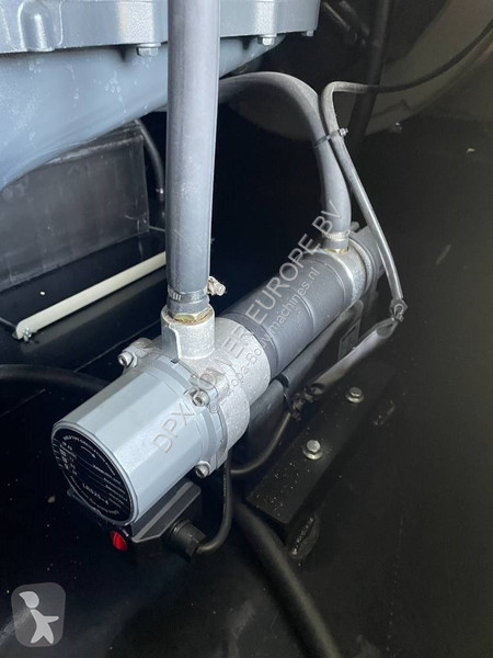 Stavebný stroj Iveco CR13TE6 - 550 kVA...