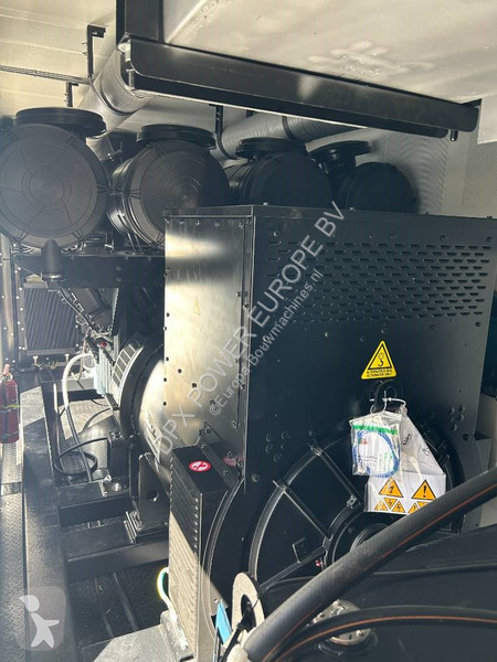 Stavebný stroj Cummins KTA50-G16A - 2.000 kVA...