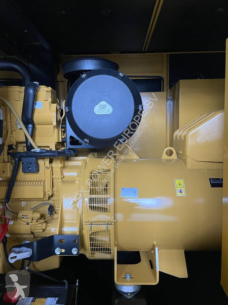 آلة لمواقع البناء Caterpillar DE550E0 - C15 -...