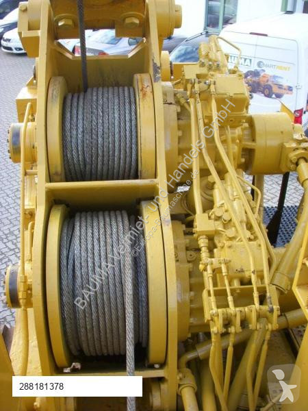 Material de obra Caterpillar 589 105 t Hubkraft...