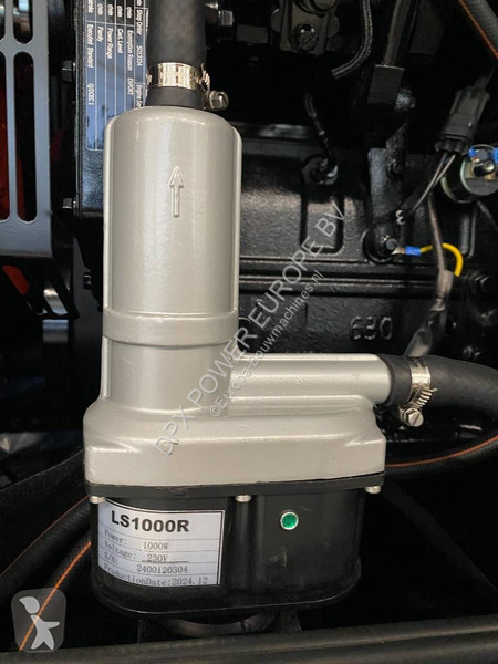 Stavebný stroj Cummins 4BTA3.9-G11 - 88 kVA...