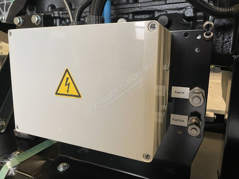 Stavebný stroj JCB 448TGWA-72 - 80kVA marine...