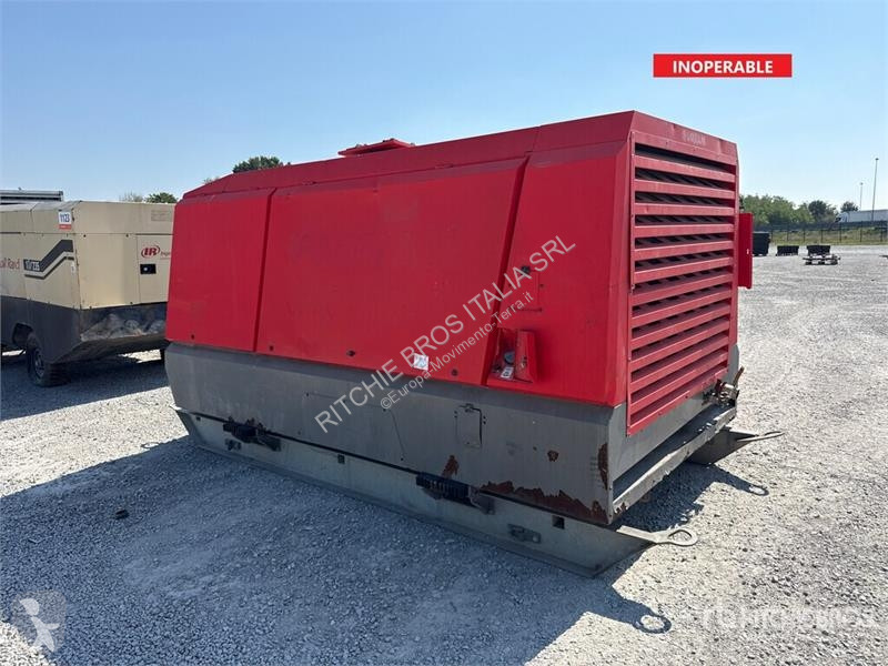 Vägbyggmaterial Kaeser M250 Air Compressor...