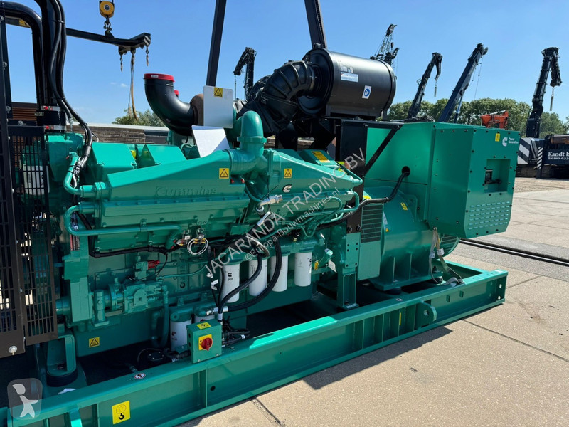 Material de obra Cummins C1100 1100 KVA...
