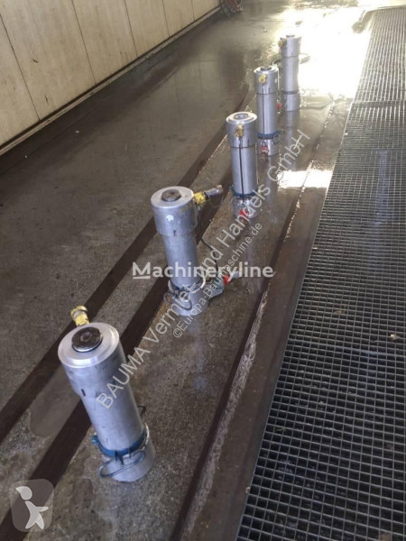 Entreprenørmaskiner Hydraulik (1402) 4x...
