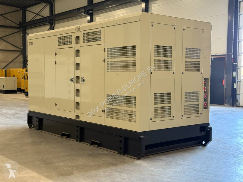 آلة لمواقع البناء Perkins 2806D-E18TAG1A - 700...