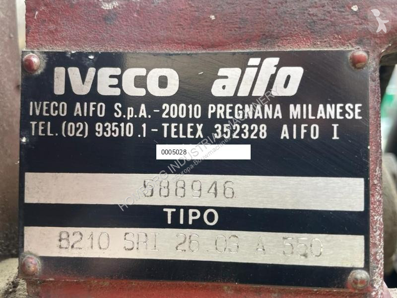 آلة لمواقع البناء Iveco 8210 DRI 26 Marelli 300...