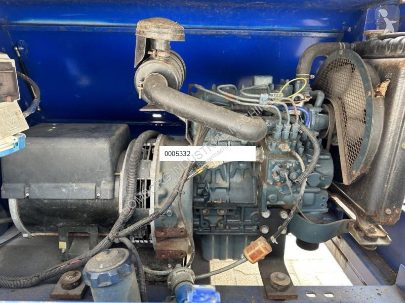 آلة لمواقع البناء Kubota D905 Lichtmast...
