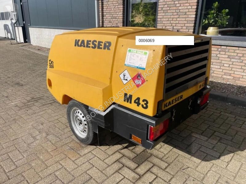 Material de obra Kaeser M43 Kubota 4,2 m3 / min...