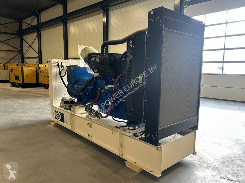 Material de obra FG Wilson P550-3 - 550 kVA...