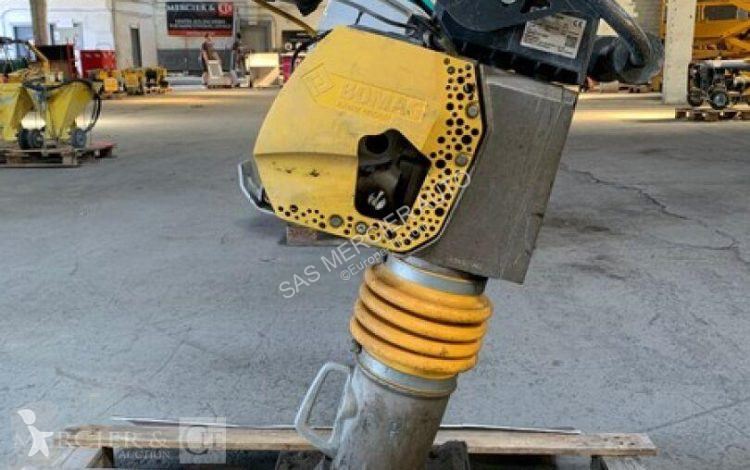 Materiaal voor de bouw Bomag piloneuse essence