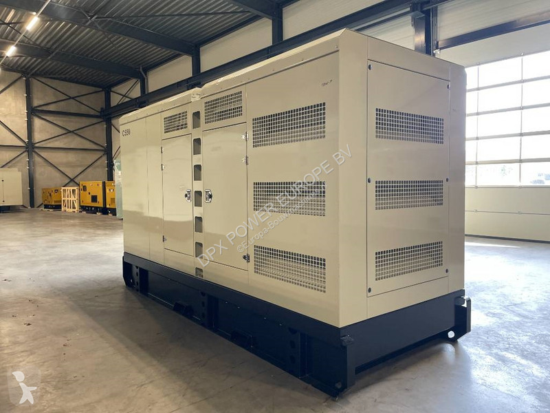 Stavebný stroj Cummins QSZ13-G13 - 550 kVA...