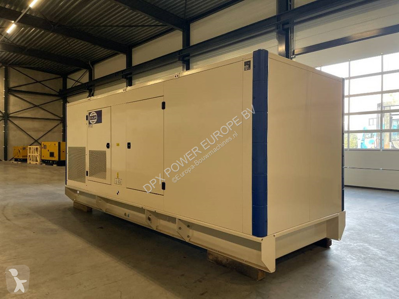 Строительное оборудование FG Wilson P715-3 -...