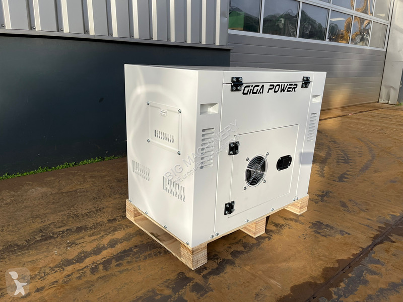 Stavebný stroj  PLD12000SE 10 kVA silent generator
