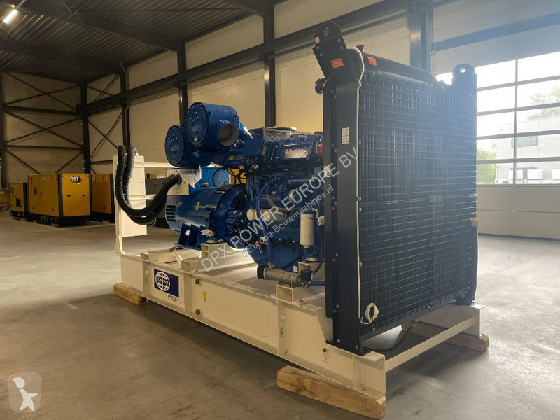 Stavebný stroj FG Wilson P900-1 - 900 kVA -...