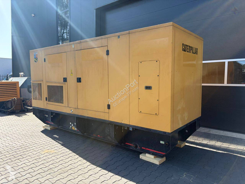 Stavebný stroj Caterpillar 300