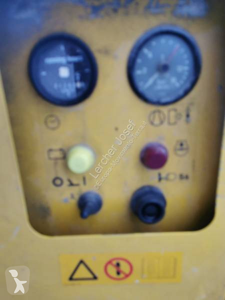 Stavebný stroj Atlas Copco XAS75