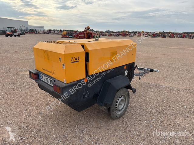 Строителна техника Doosan  741
