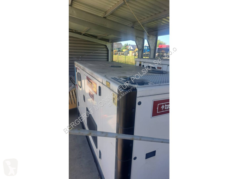 Material de obra Caterpillar DE110E3