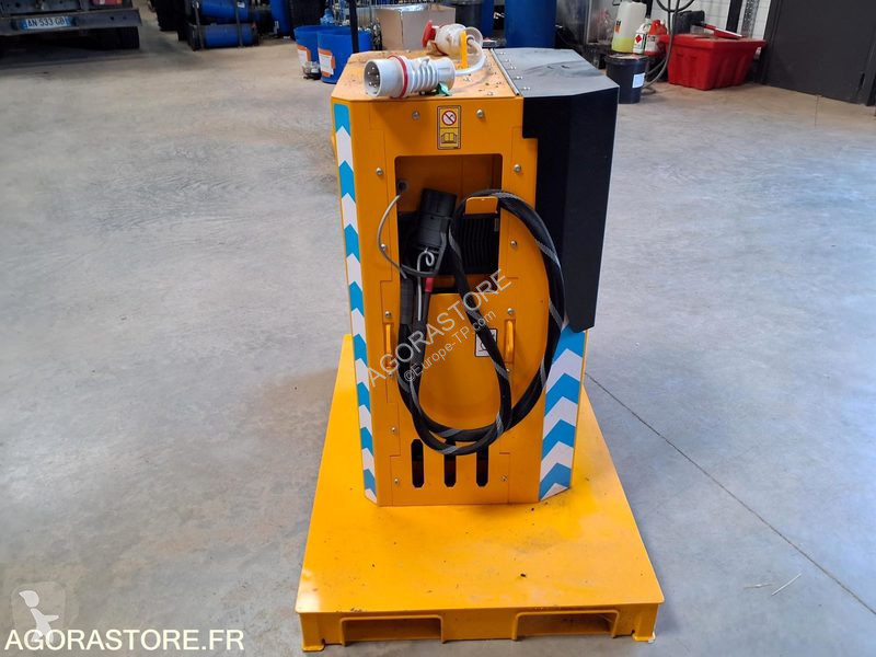 آلة لمواقع البناء JCB JCB18