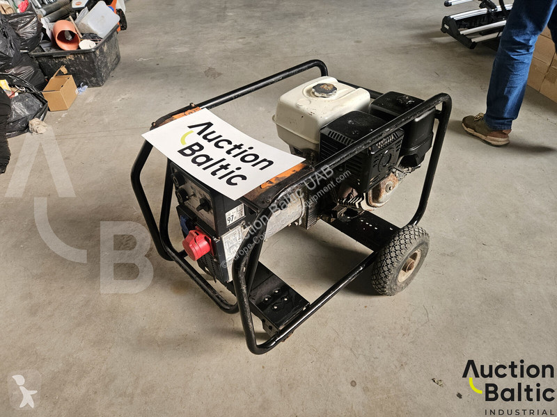 Sprzęt budowlany  WP220DCH