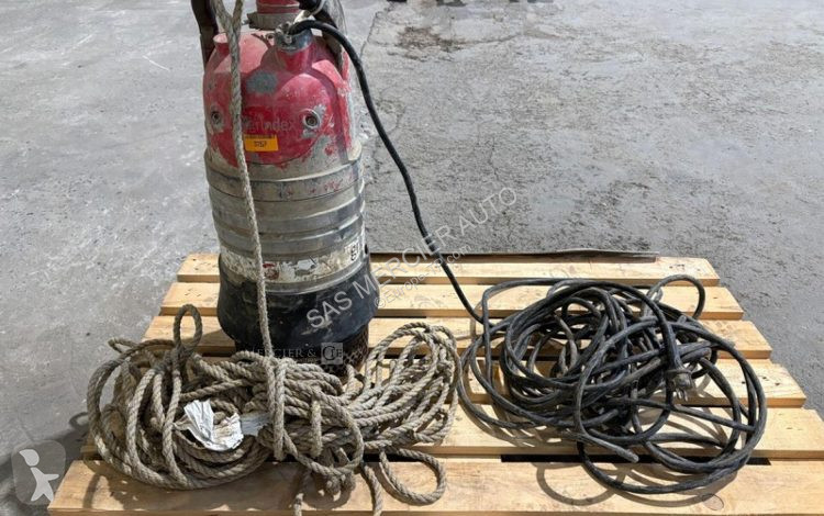 Matériel de chantier Grindex pompe immergee