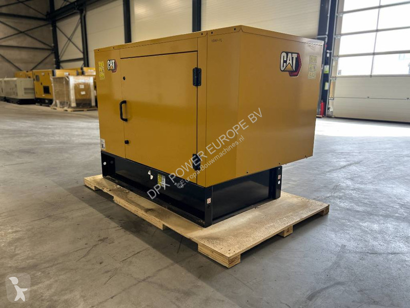 آلة لمواقع البناء Caterpillar DE13.5E3 - 13.5...