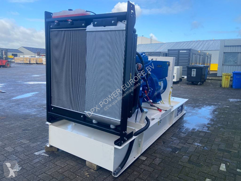 آلة لمواقع البناء FG Wilson P605-3 - 605 kVA...