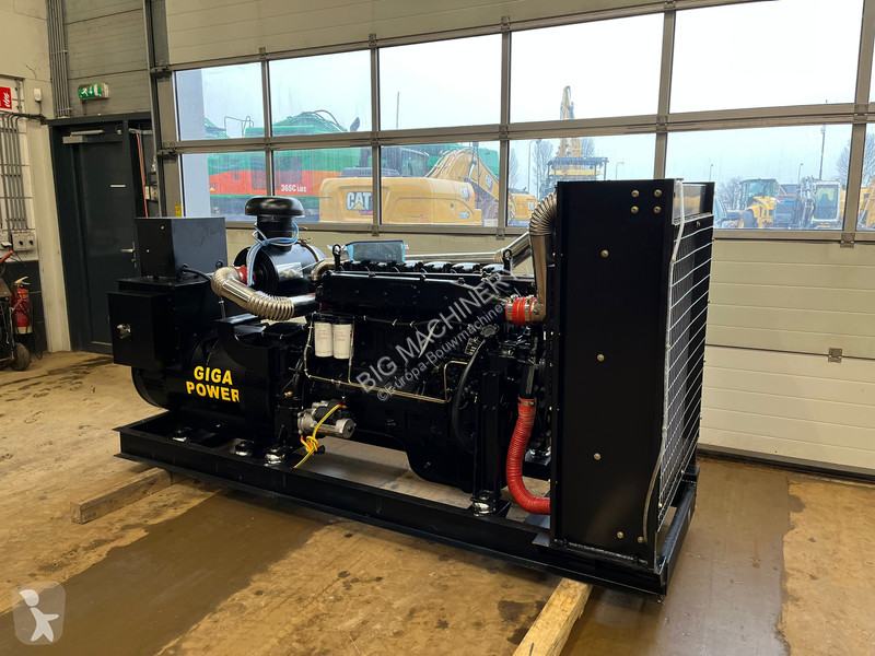 Materiaal voor de bouw  375 KVA open generator...