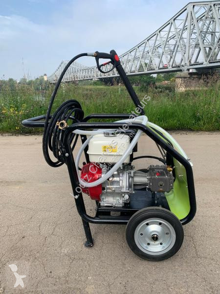 Entreprenørmaskiner Pramac  PW240