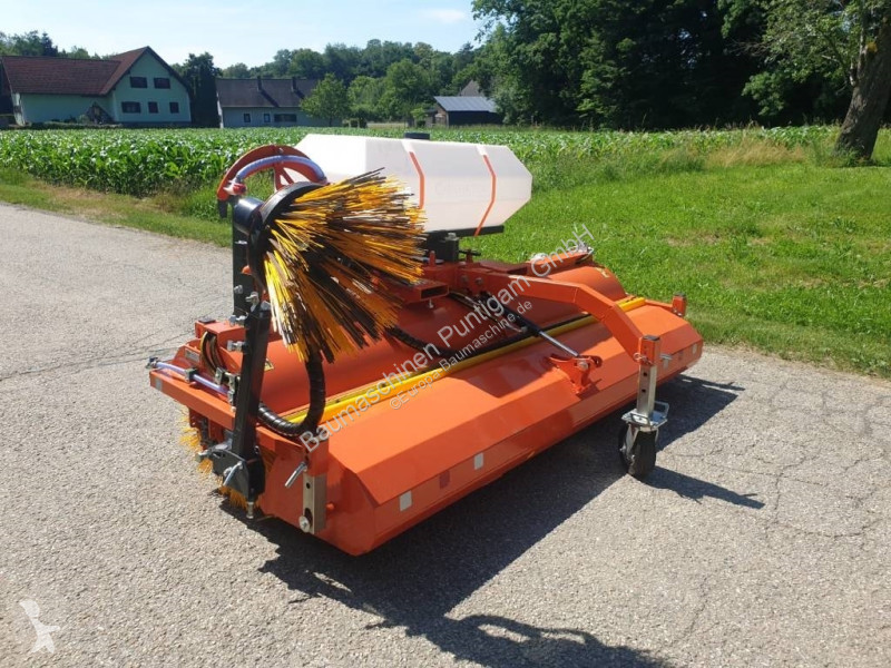 Stavebný stroj  KEH Kehrmaschine 2,4 m mit JCB...