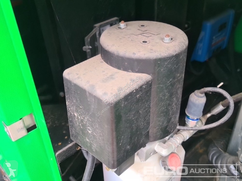 Materiaal voor de bouw  X SOLAR