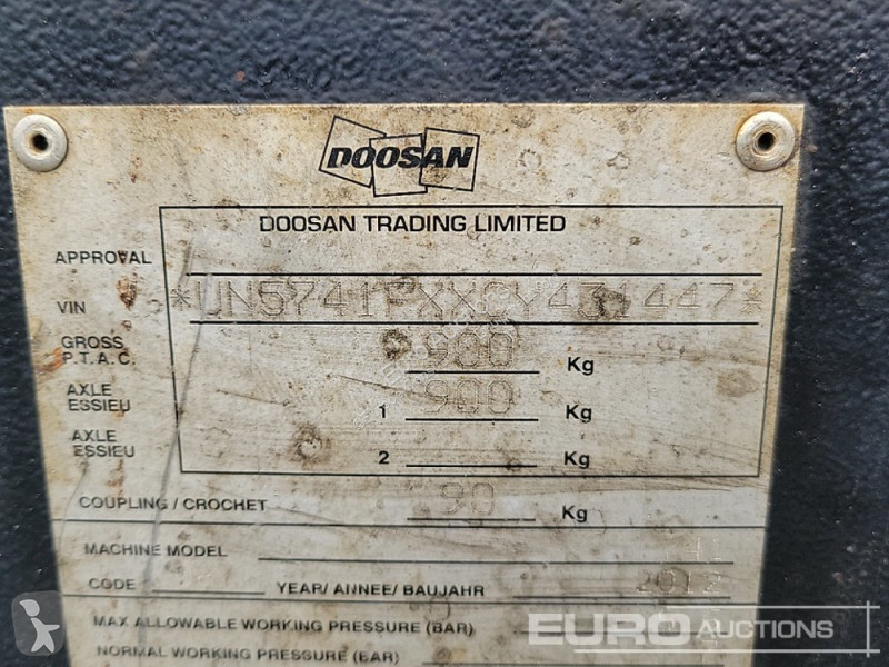 Stavební vybavení Doosan 7/41 125CFM