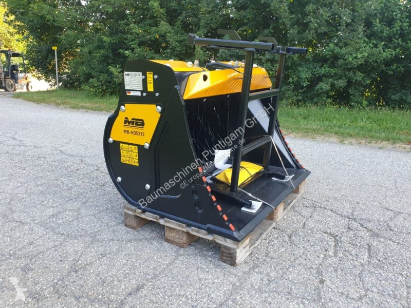تجهيزات الأشغال العمومية MB Crusher HDS 312