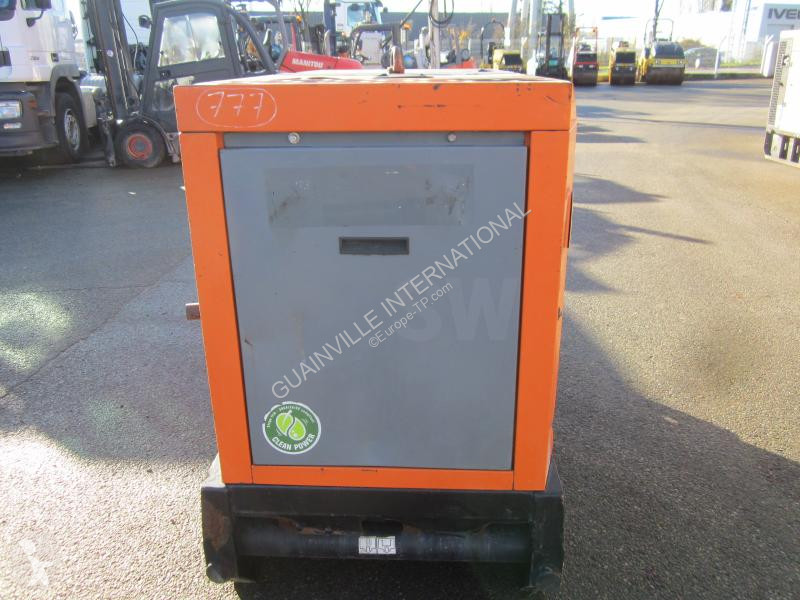 Entreprenørmaskiner SDMO  R22