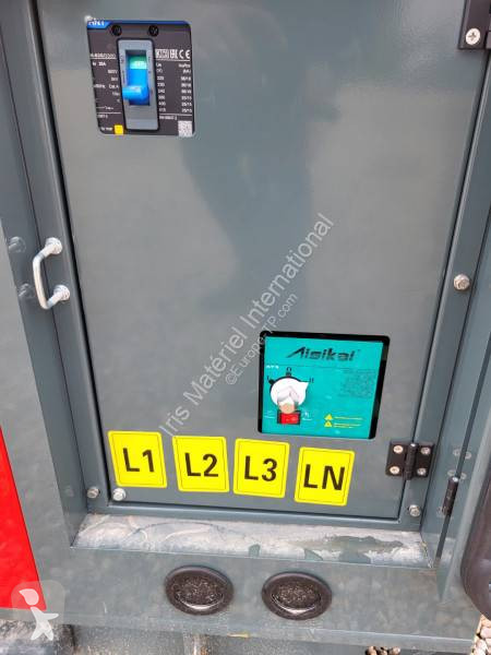 Materiaal voor de bouw Bauer 110 KVA ATS